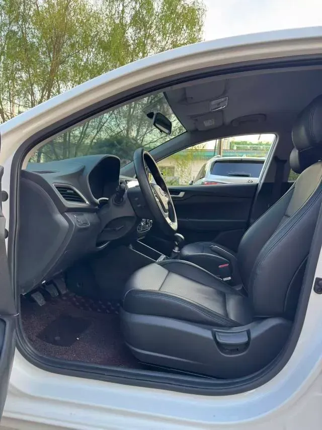 2016 Hyundai Verna 1.4L 100HP L4 6AT,autocango,china used car exporter,china ev exporter,chinese used car exporter,chinese used ev exporter