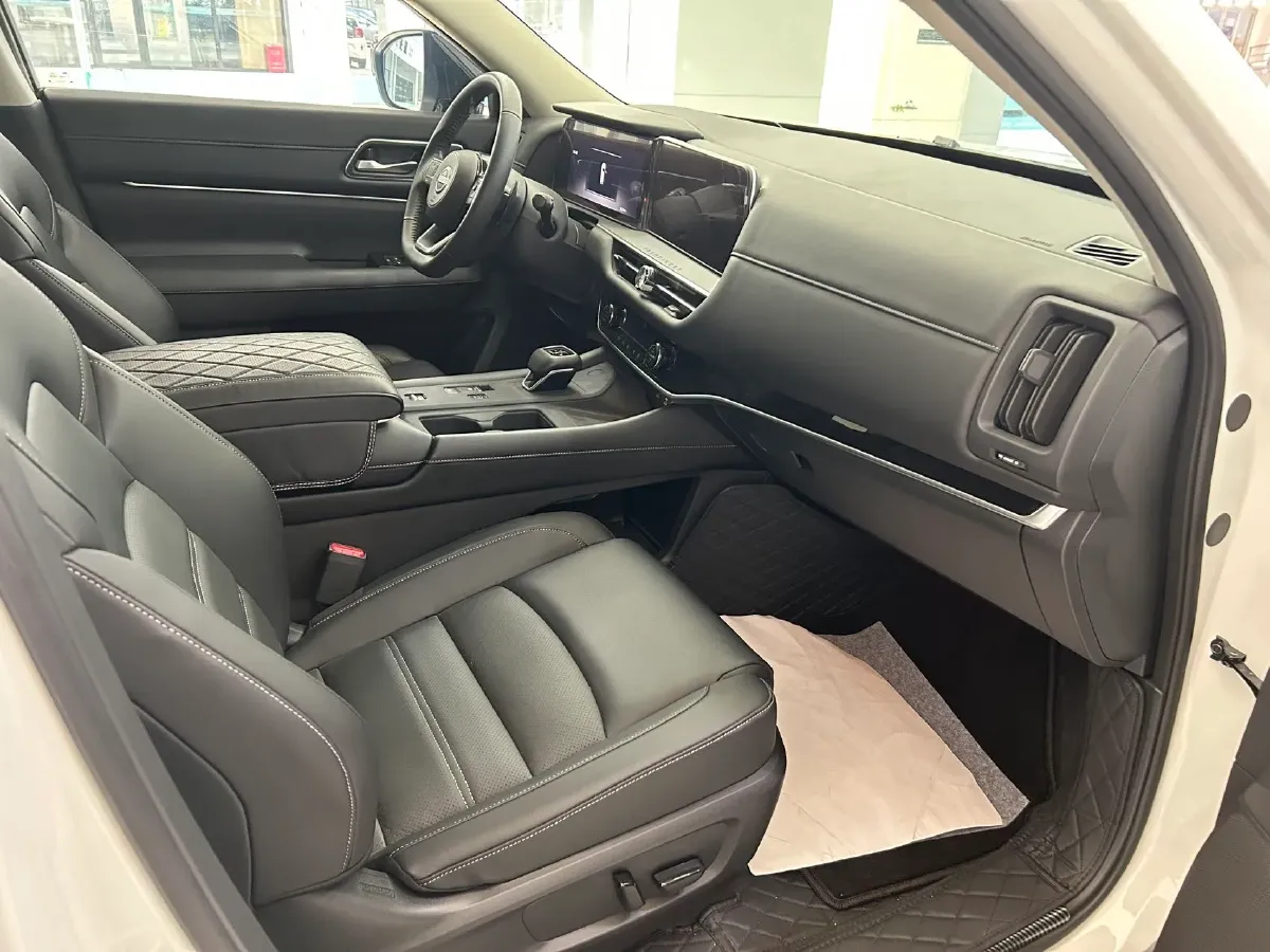 2024 Nissan Pathfinder 2.0T 252HP L4 9AT,autocango,china used car exporter,china ev exporter,chinese used car exporter,chinese used ev exporter