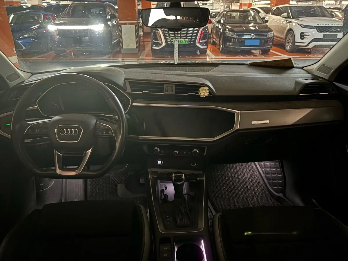 2021 Audi Q3 1.4T 150HP L4 7DCT,autocango,china used car exporter,china ev exporter,chinese used car exporter,chinese used ev exporter