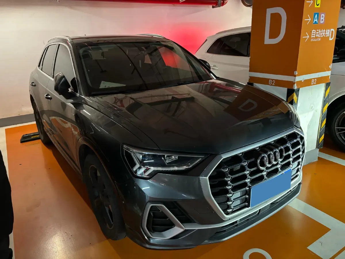2021 Audi Q3 1.4T 150HP L4 7DCT,autocango,china used car exporter,china ev exporter,chinese used car exporter,chinese used ev exporter