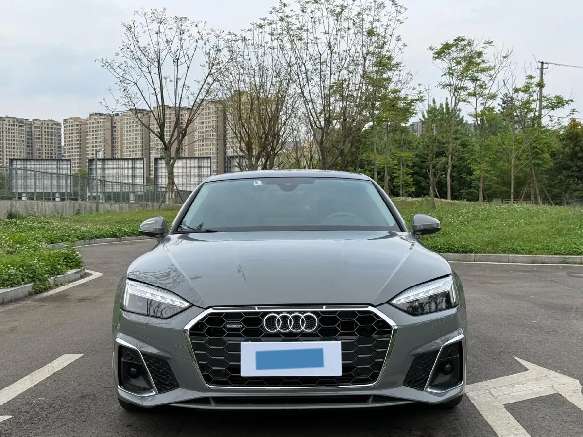 2022 Audi A5 2.0T 204HP L4 7DCT,autocango,china used car exporter,china ev exporter,chinese used car exporter,chinese used ev exporter