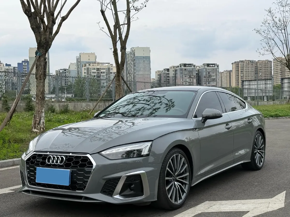 2022 Audi A5 2.0T 204HP L4 7DCT,autocango,china used car exporter,china ev exporter,chinese used car exporter,chinese used ev exporter