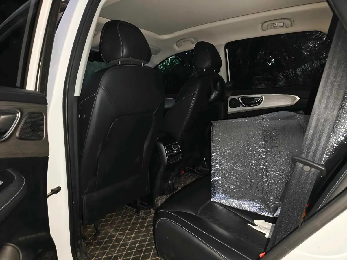 2022 Roewe RX5 1.5T 181HP L4 7DCT,autocango,china used car exporter,china ev exporter,chinese used car exporter,chinese used ev exporter