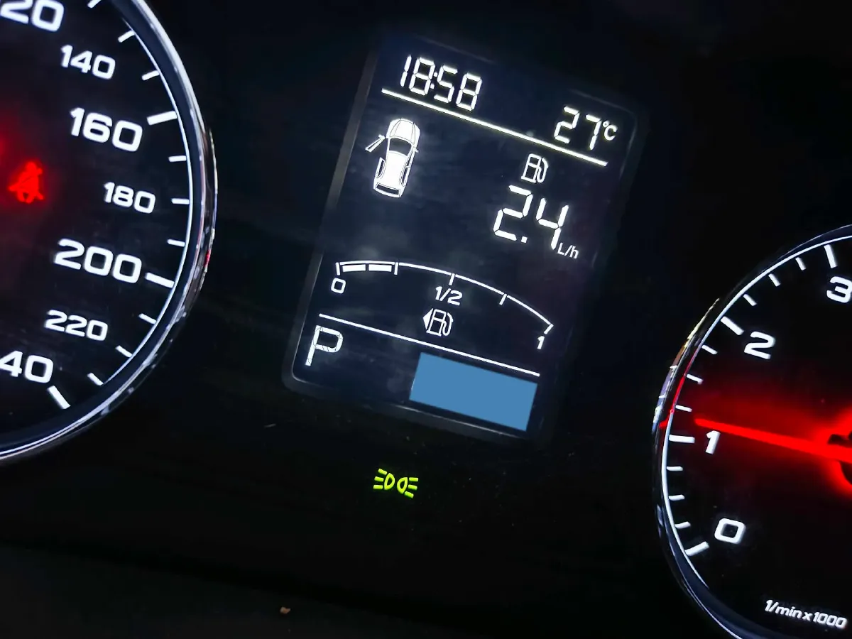 2022 Roewe RX5 1.5T 181HP L4 7DCT,autocango,china used car exporter,china ev exporter,chinese used car exporter,chinese used ev exporter