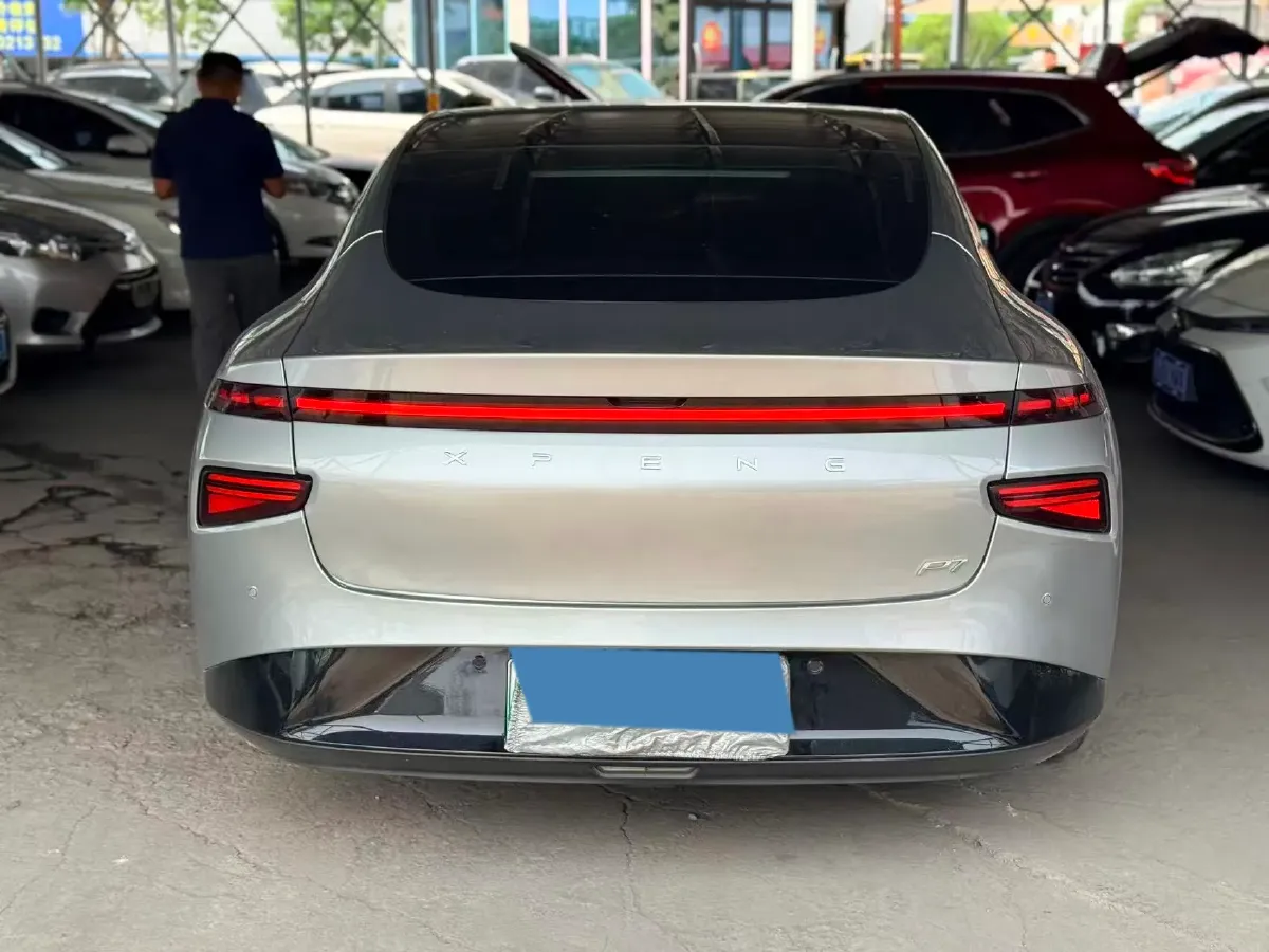 2022 Xpeng P7 BEV 60.2KWH,autocango,china used car exporter,china ev exporter,chinese used car exporter,chinese used ev exporter