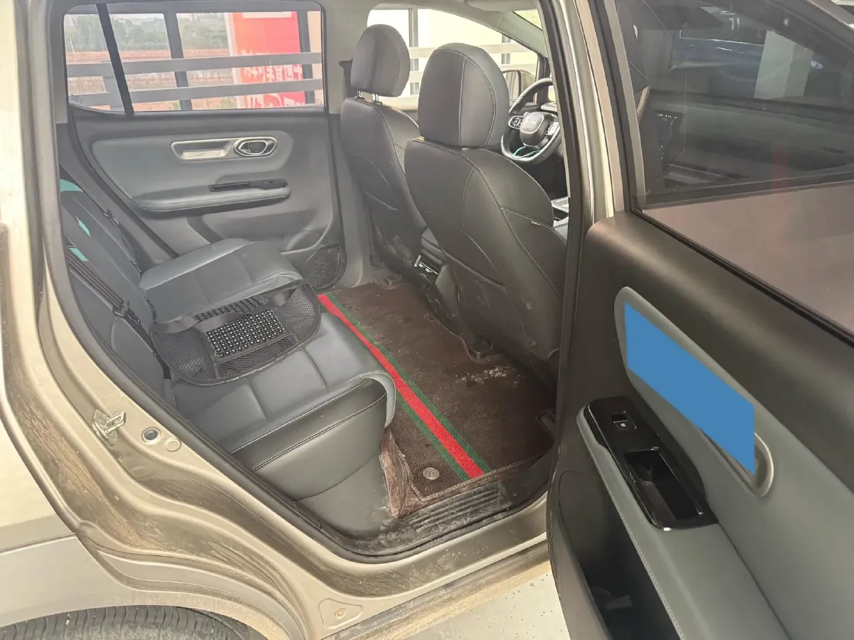 2024 Leapmotor C11 1.5L 95HP L4 REEV 43.74KWH,autocango,china used car exporter,china ev exporter,chinese used car exporter,chinese used ev exporter