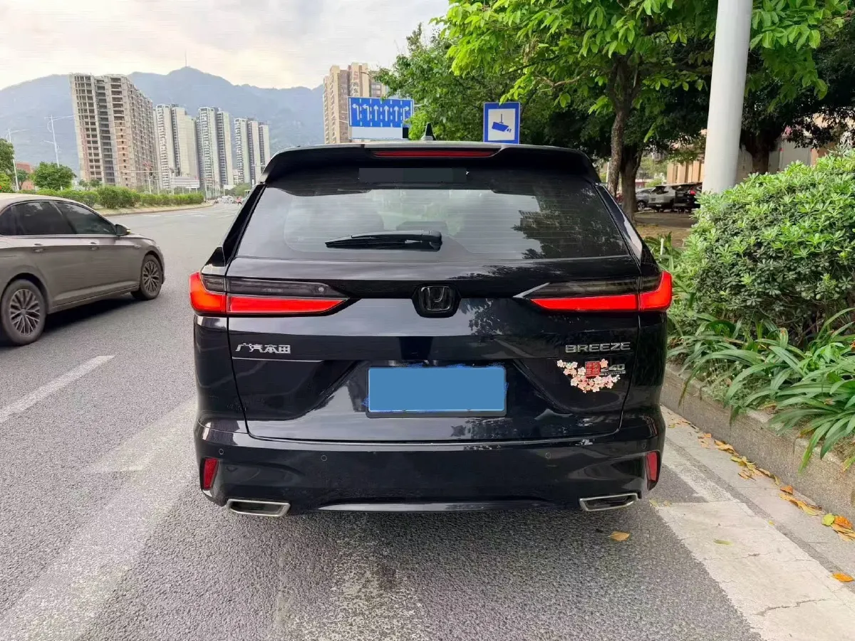 2025 Honda Breeze 1.5T 193HP L4 CVT,autocango,china used car exporter,china ev exporter,chinese used car exporter,chinese used ev exporter