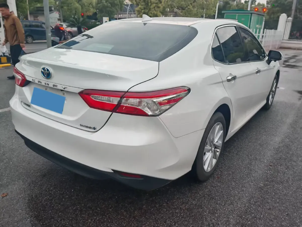 2023 Toyota Camry 2.5L 178HP L4 E-CVT Hybrid,autocango,china used car exporter,china ev exporter,chinese used car exporter,chinese used ev exporter