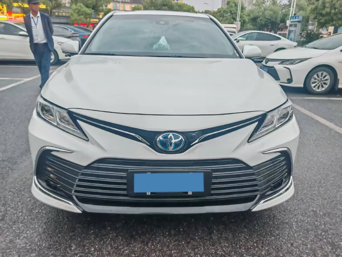 2023 Toyota Camry 2.5L 178HP L4 E-CVT Hybrid,autocango,china used car exporter,china ev exporter,chinese used car exporter,chinese used ev exporter