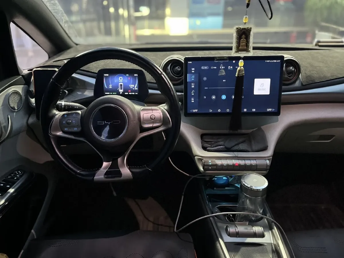 2021 Ford Escort 1.5L 122HP L3 6AT,autocango,china used car exporter,china ev exporter,chinese used car exporter,chinese used ev exporter