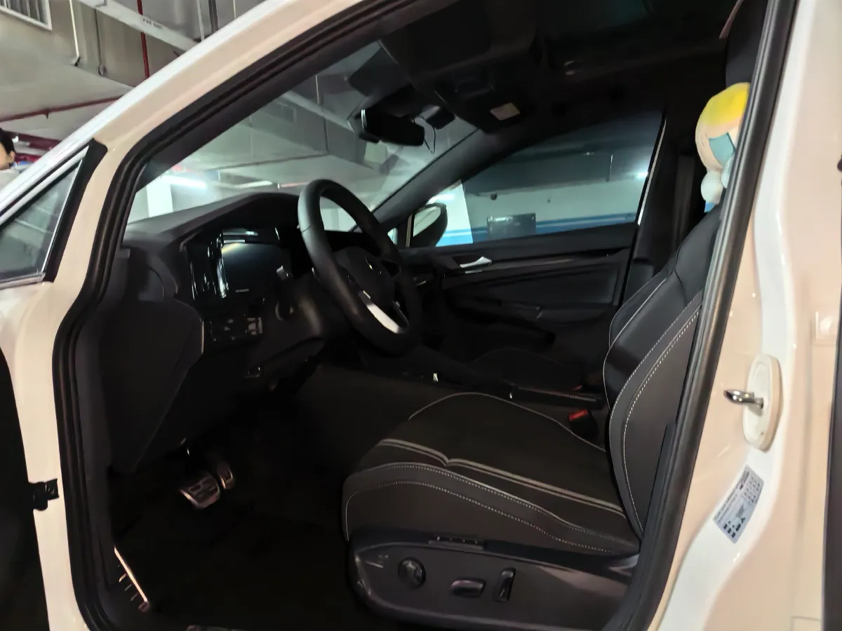 2023 Volkswagen Golf 1.4T 150HP L4 7DCT,autocango,china used car exporter,china ev exporter,chinese used car exporter,chinese used ev exporter