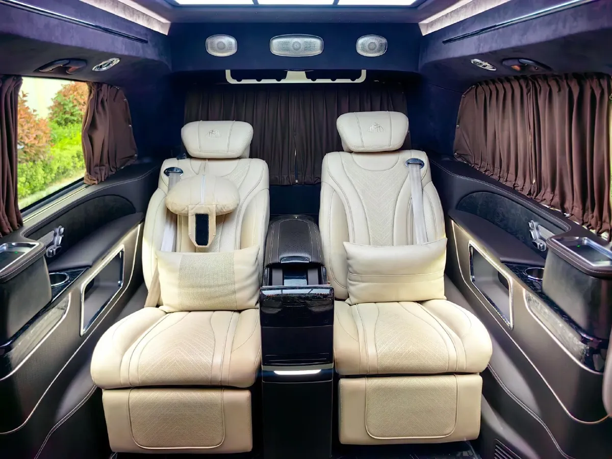 2021 Mercedes-Benz Vito 2.0T 211HP L4 9AT,autocango,china used car exporter,china ev exporter,chinese used car exporter,chinese used ev exporter