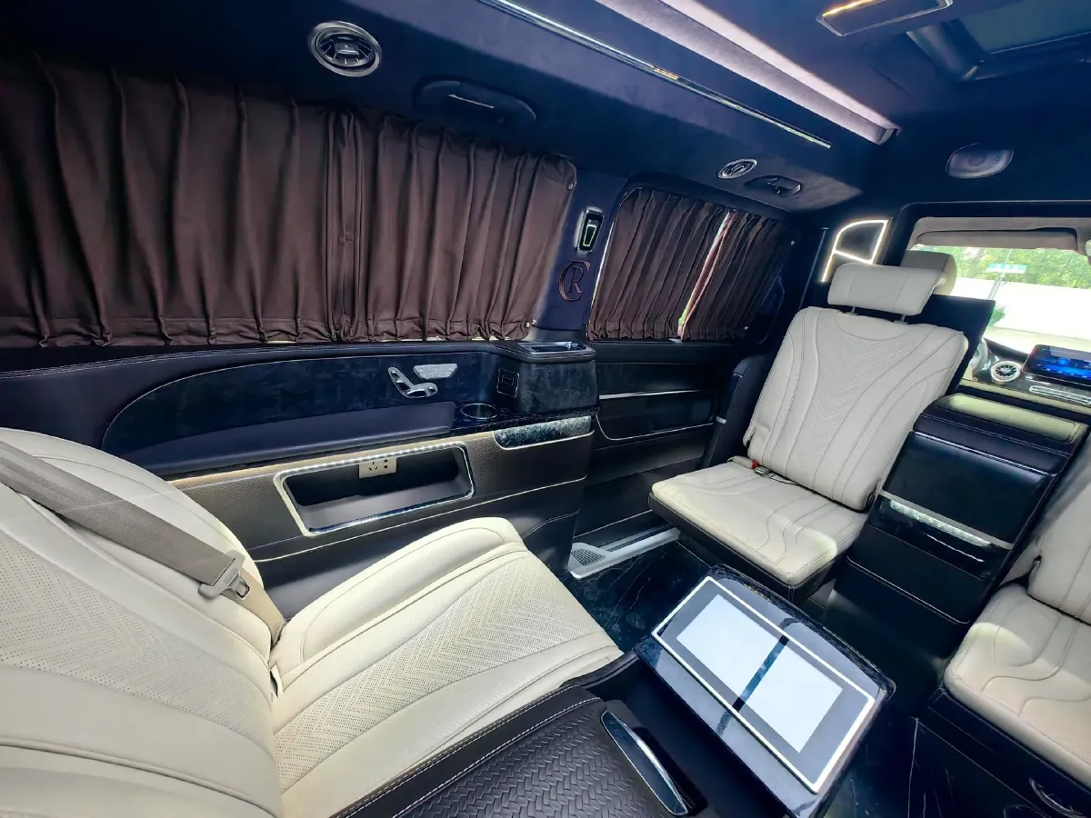 2021 Mercedes-Benz Vito 2.0T 211HP L4 9AT,autocango,china used car exporter,china ev exporter,chinese used car exporter,chinese used ev exporter