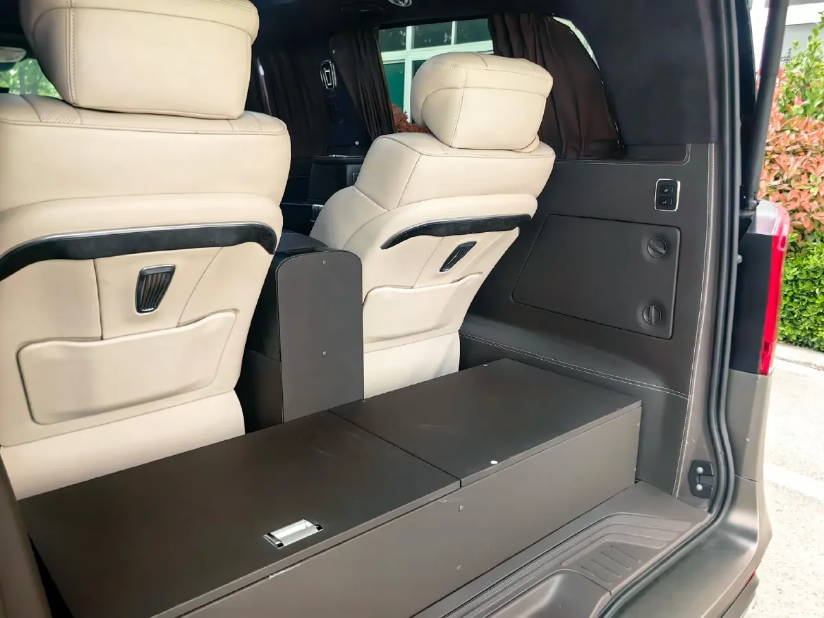 2021 Mercedes-Benz Vito 2.0T 211HP L4 9AT,autocango,china used car exporter,china ev exporter,chinese used car exporter,chinese used ev exporter