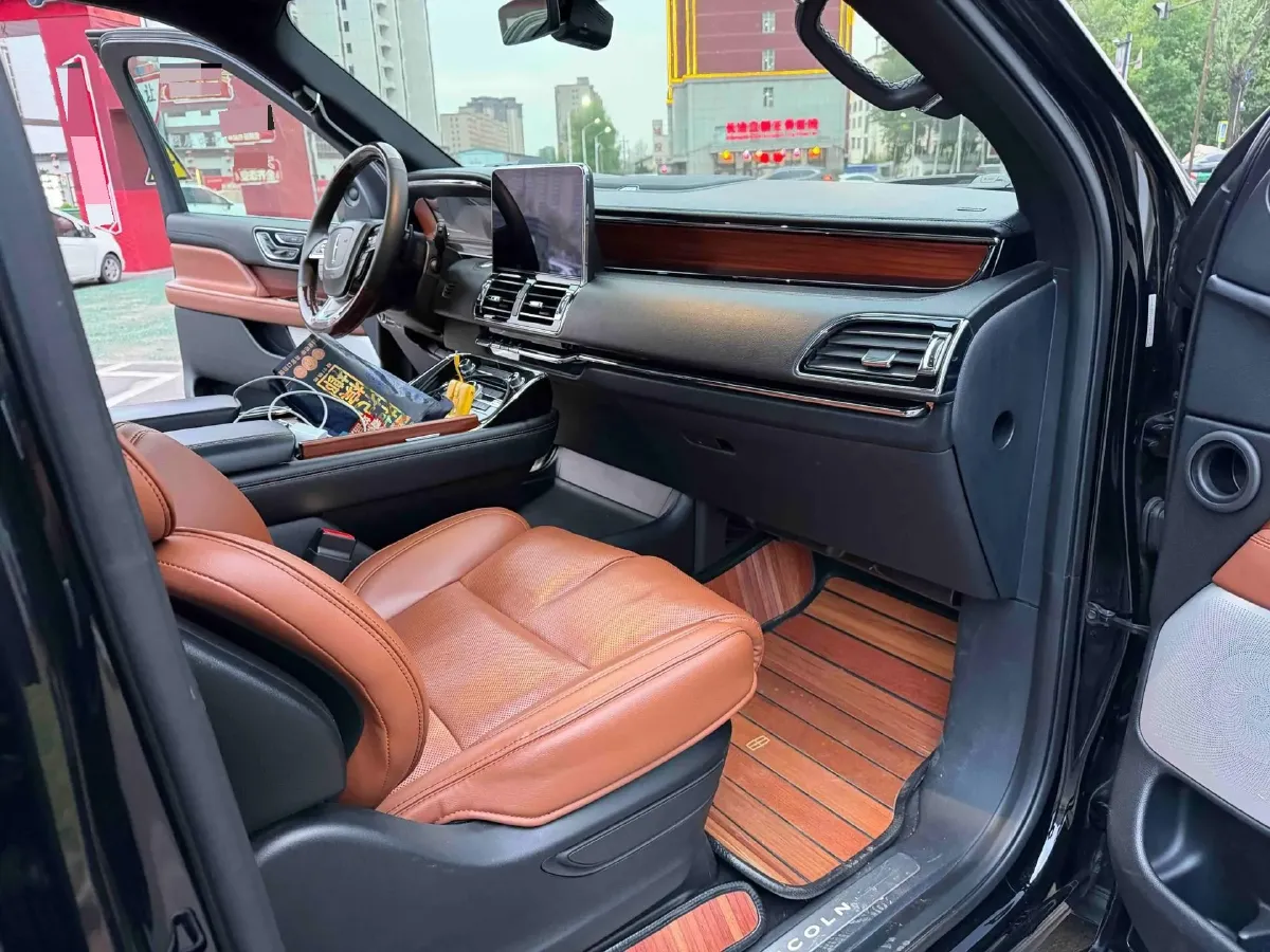 2019 Lincoln Navigator 3.5T 388HP V6 10AT,autocango,china used car exporter,china ev exporter,chinese used car exporter,chinese used ev exporter