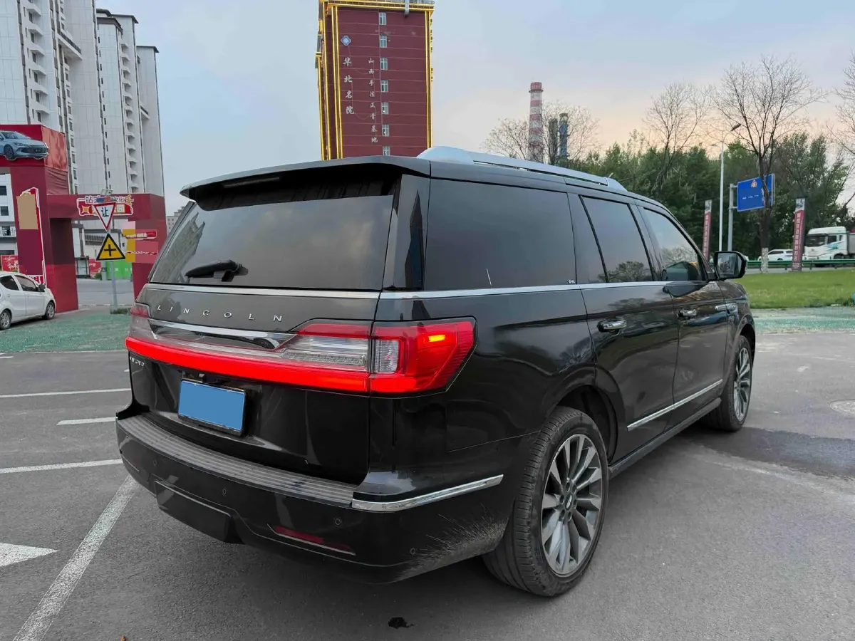 2019 Lincoln Navigator 3.5T 388HP V6 10AT,autocango,china used car exporter,china ev exporter,chinese used car exporter,chinese used ev exporter