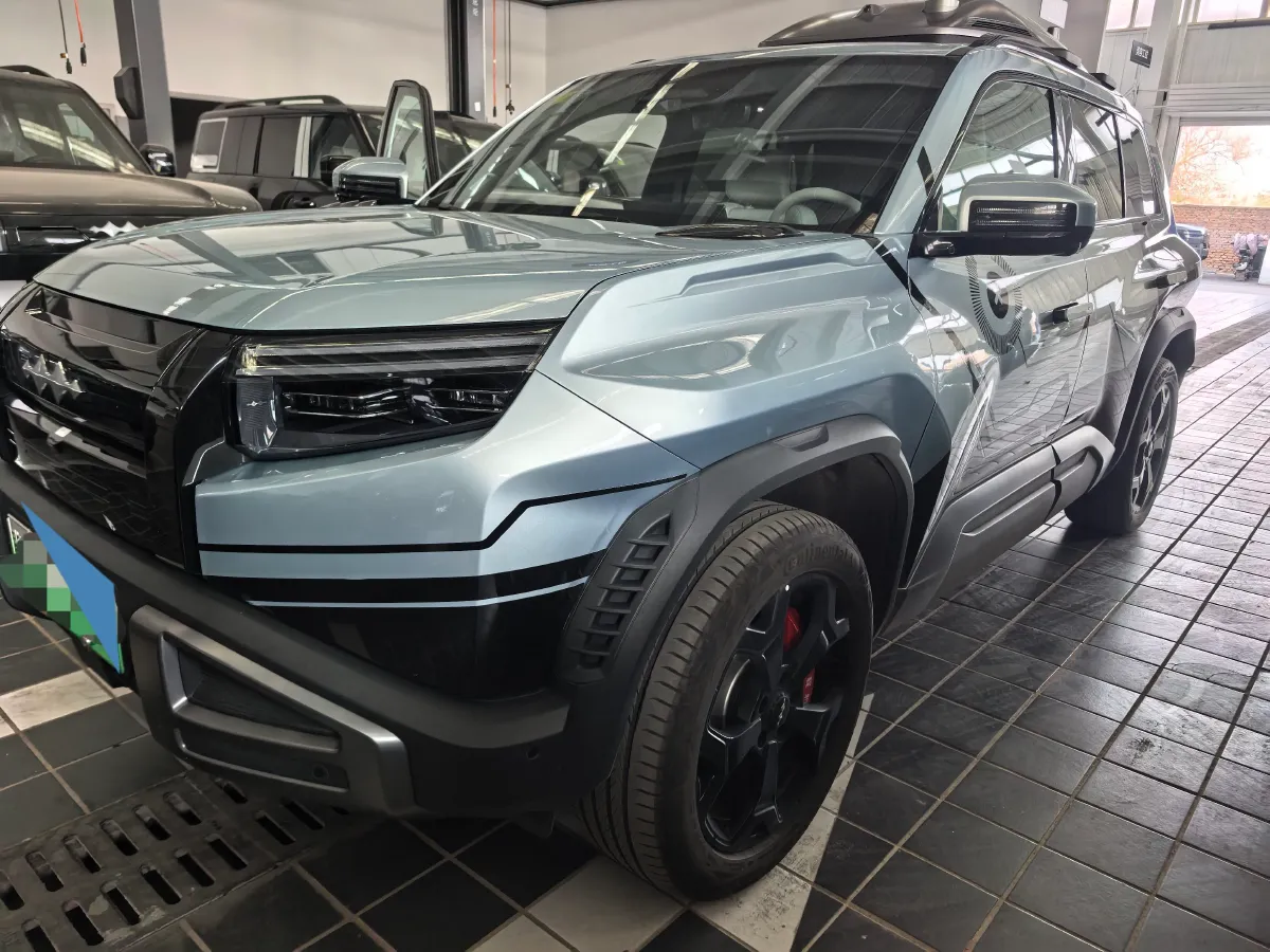 2025 FangChengBao Tai 3 BEV,autocango,china used car exporter,china ev exporter,chinese used car exporter,chinese used ev exporter