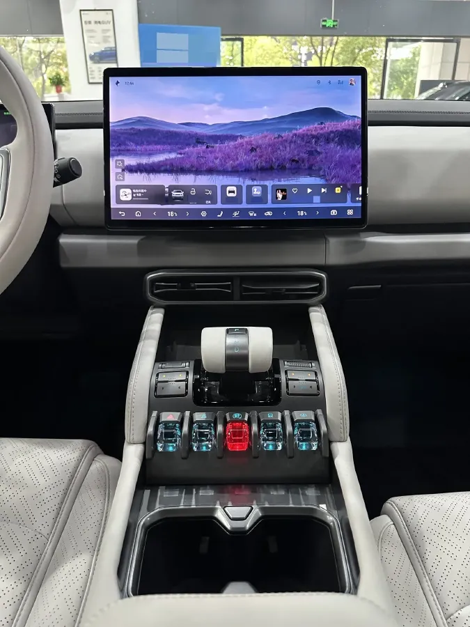 2025 FangChengBao Tai 3 BEV,autocango,china used car exporter,china ev exporter,chinese used car exporter,chinese used ev exporter