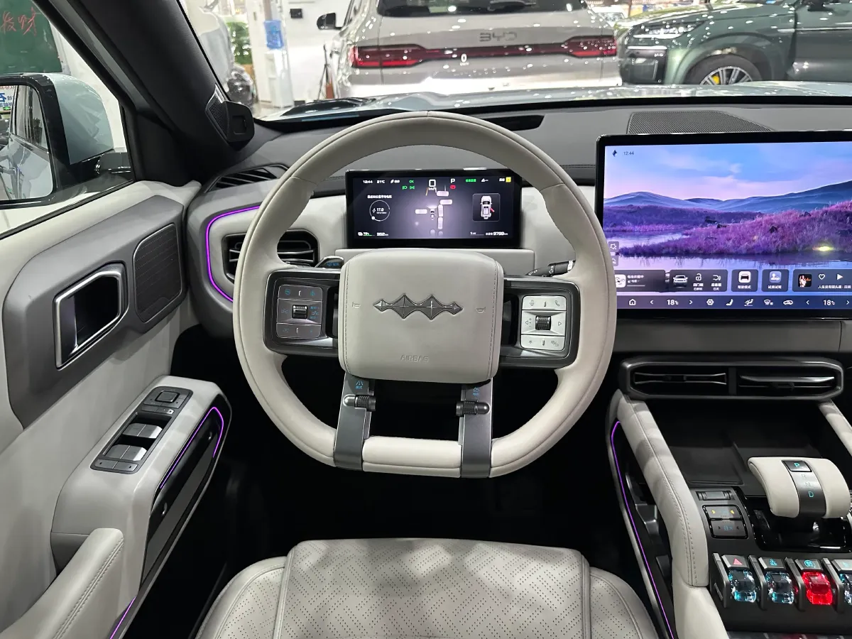 2025 FangChengBao Tai 3 BEV,autocango,china used car exporter,china ev exporter,chinese used car exporter,chinese used ev exporter