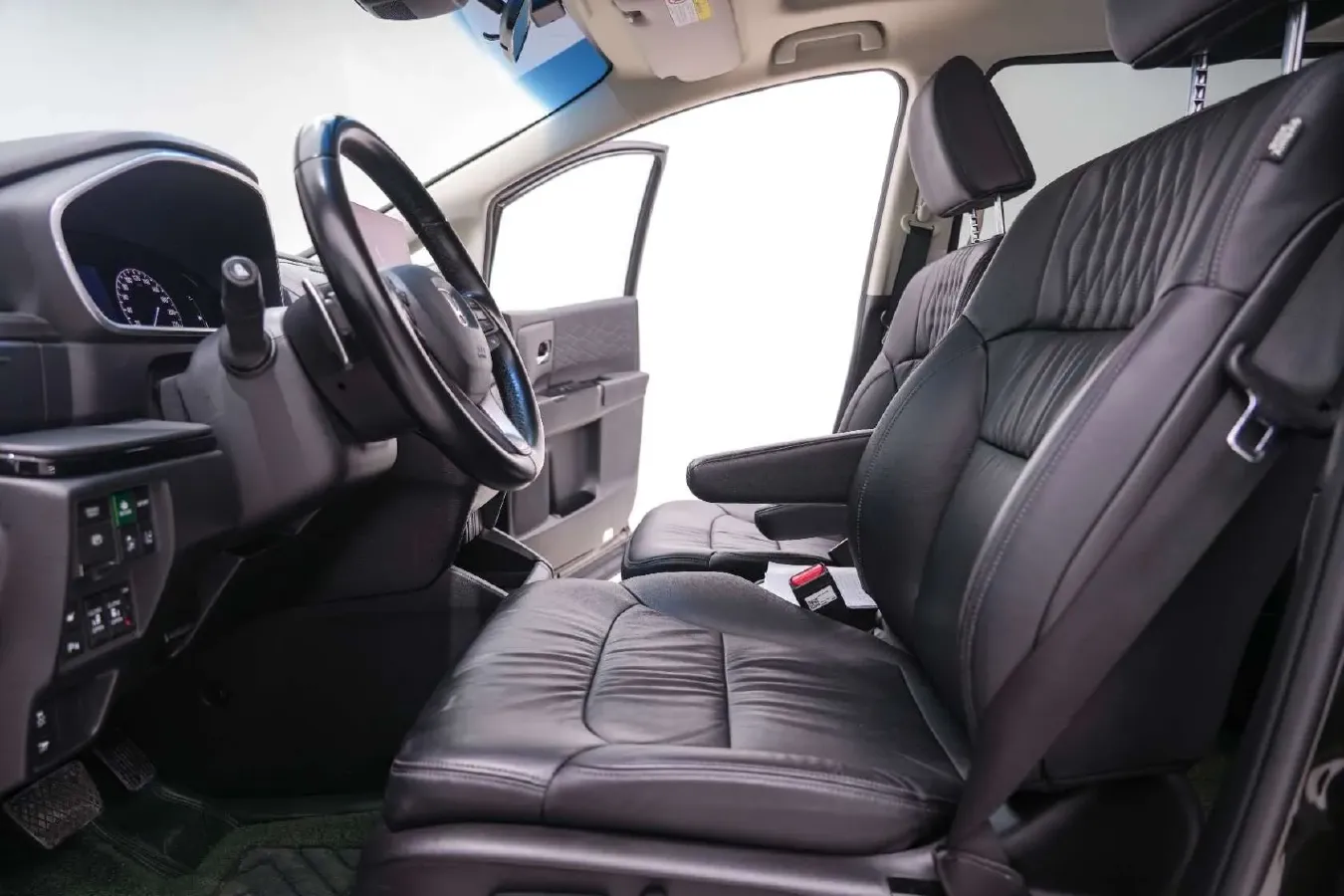 2022 Honda Elysioin 2.0L 146HP L4 E-CVT Hybrid,autocango,china used car exporter,china ev exporter,chinese used car exporter,chinese used ev exporter