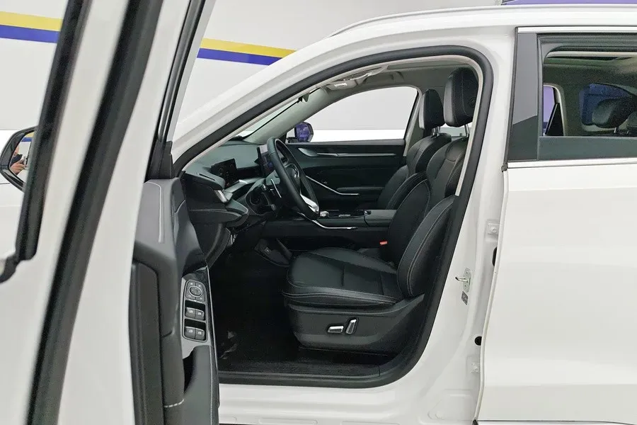 2024 Haval H6 1.5T 184HP L4 7DCT,autocango,china used car exporter,china ev exporter,chinese used car exporter,chinese used ev exporter