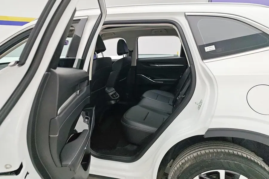 2024 Haval H6 1.5T 184HP L4 7DCT,autocango,china used car exporter,china ev exporter,chinese used car exporter,chinese used ev exporter