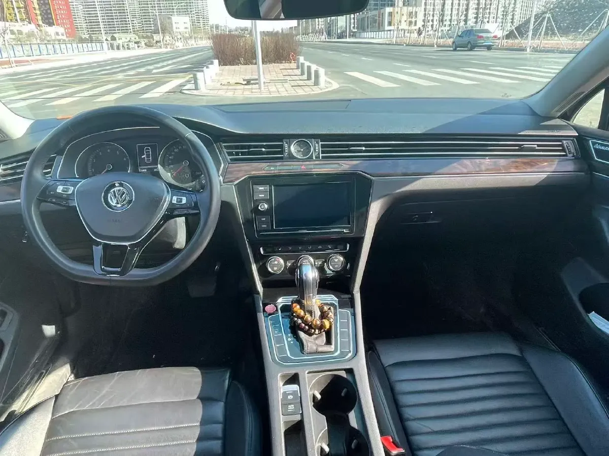 2019 Volkswagen Magotan 2.0T 186HP L4 7DCT,autocango,china used car exporter,china ev exporter,chinese used car exporter,chinese used ev exporter