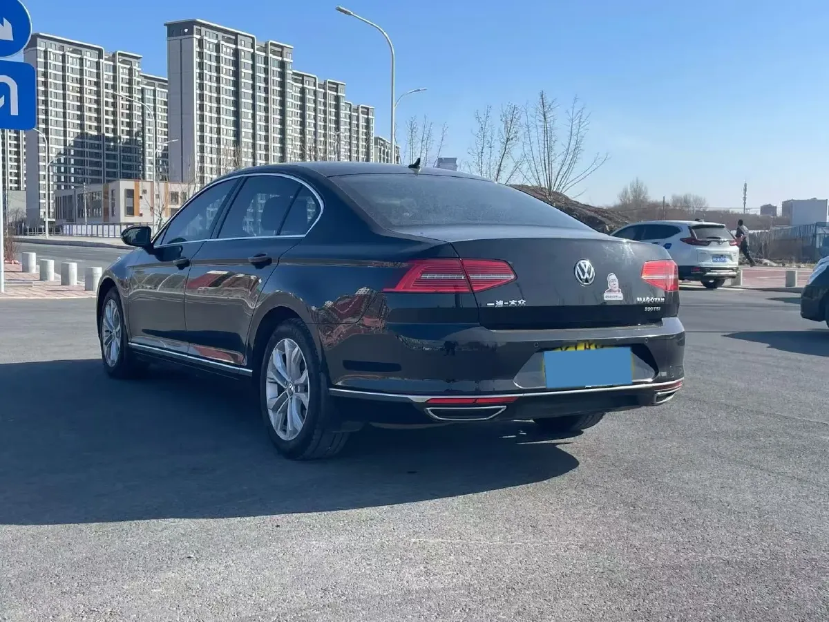 2019 Volkswagen Magotan 2.0T 186HP L4 7DCT,autocango,china used car exporter,china ev exporter,chinese used car exporter,chinese used ev exporter