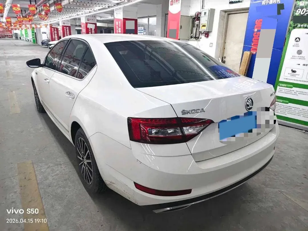 2018 Skoda Octavia 1.6L 110HP L4 6AT,autocango,china used car exporter,china ev exporter,chinese used car exporter,chinese used ev exporter