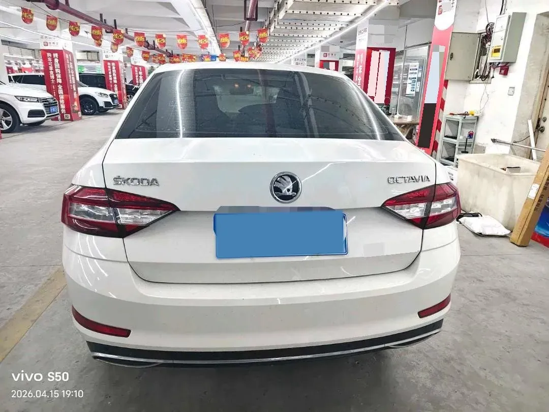 2018 Skoda Octavia 1.6L 110HP L4 6AT,autocango,china used car exporter,china ev exporter,chinese used car exporter,chinese used ev exporter