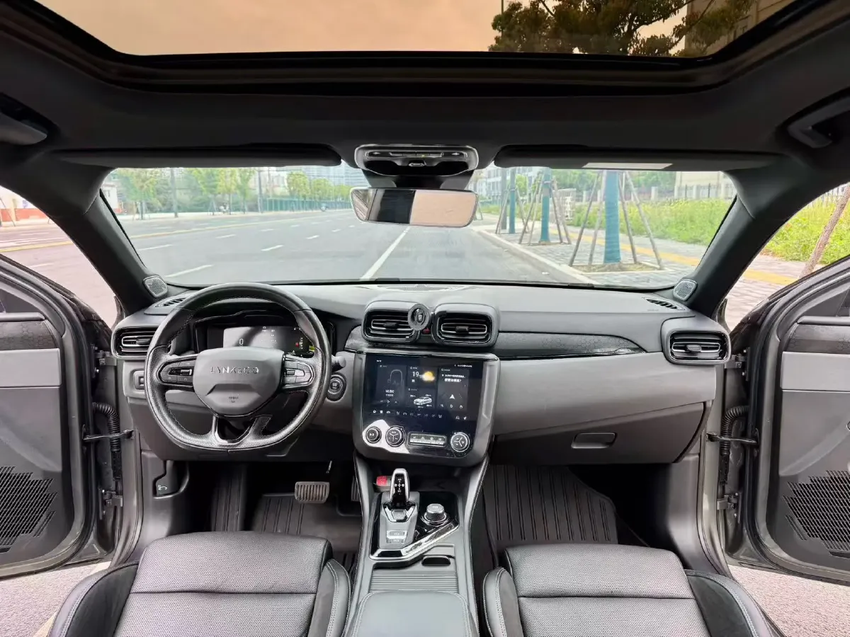 2022 LYNK&CO 03 1.5T 180HP L3 7DCT,autocango,china used car exporter,china ev exporter,chinese used car exporter,chinese used ev exporter