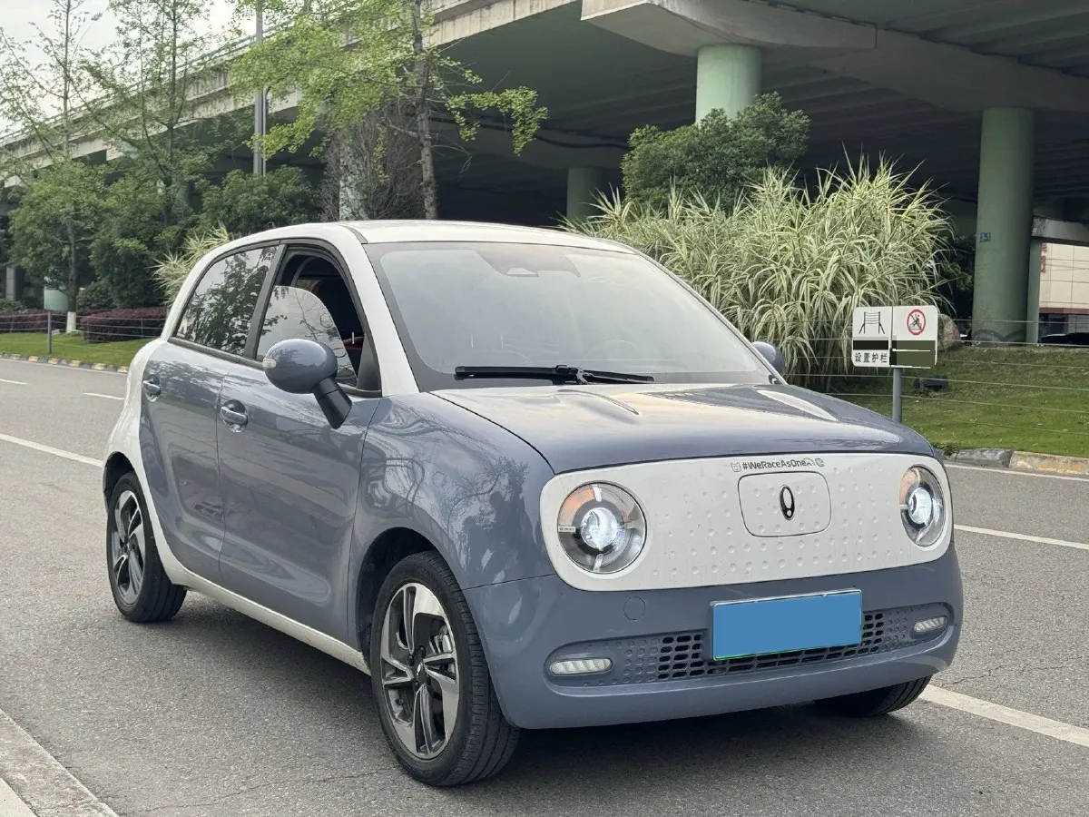 2022 DongFeng Fengon Fengon 500 1.5T 150HP L4 CVT,autocango,china used car exporter,china ev exporter,chinese used car exporter,chinese used ev exporter