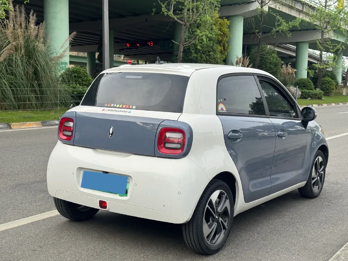 2022 DongFeng Fengon Fengon 500 1.5T 150HP L4 CVT,autocango,china used car exporter,china ev exporter,chinese used car exporter,chinese used ev exporter