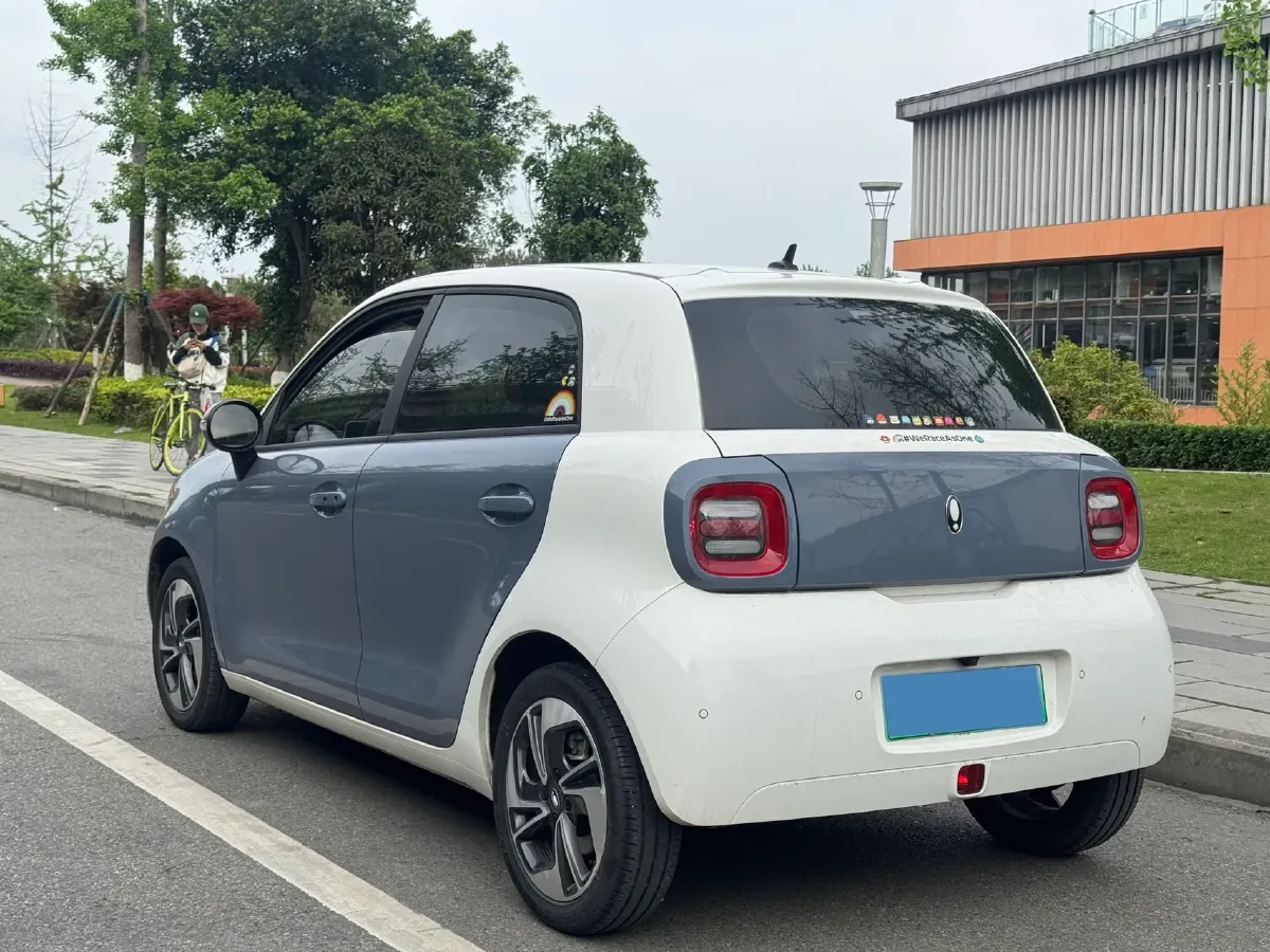 2022 DongFeng Fengon Fengon 500 1.5T 150HP L4 CVT,autocango,china used car exporter,china ev exporter,chinese used car exporter,chinese used ev exporter