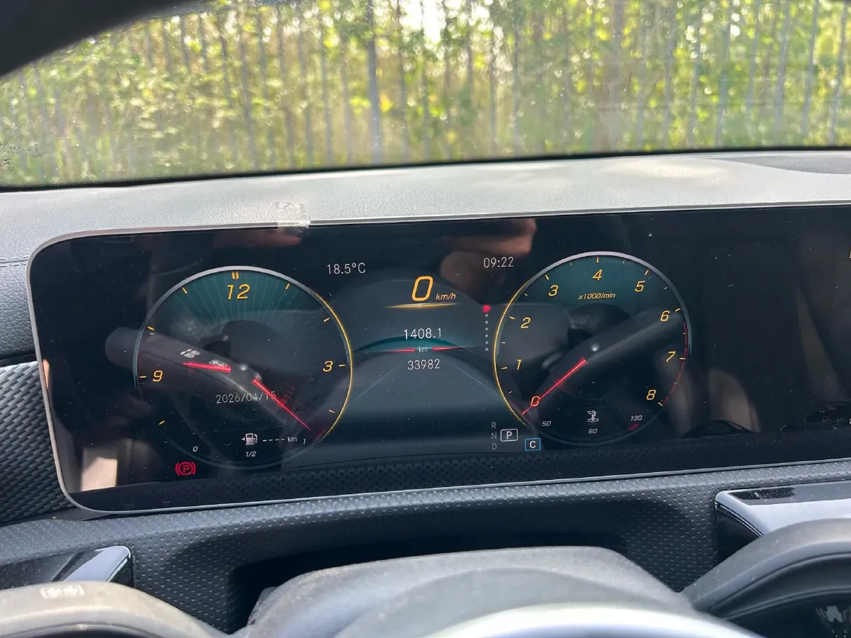 2020 Mercedes-Benz A Class 1.3T 136HP L4 7DCT,autocango,china used car exporter,china ev exporter,chinese used car exporter,chinese used ev exporter