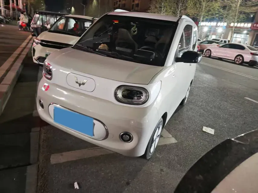 2024 WuLing HongGuang MINI EV BEV 17.3KWH,autocango,china used car exporter,china ev exporter,chinese used car exporter,chinese used ev exporter