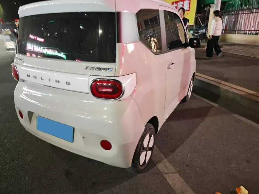 2024 WuLing HongGuang MINI EV BEV 17.3KWH,autocango,china used car exporter,china ev exporter,chinese used car exporter,chinese used ev exporter