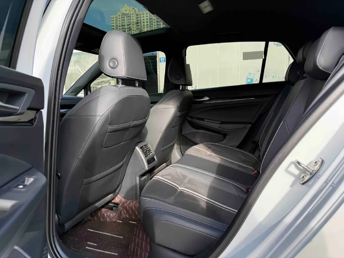 2023 Volkswagen Golf 1.4T 150HP L4 7DCT,autocango,china used car exporter,china ev exporter,chinese used car exporter,chinese used ev exporter