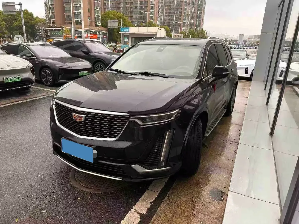 2022 Cadillac XT6 2.0T 237HP L4 9AT,autocango,china used car exporter,china ev exporter,chinese used car exporter,chinese used ev exporter