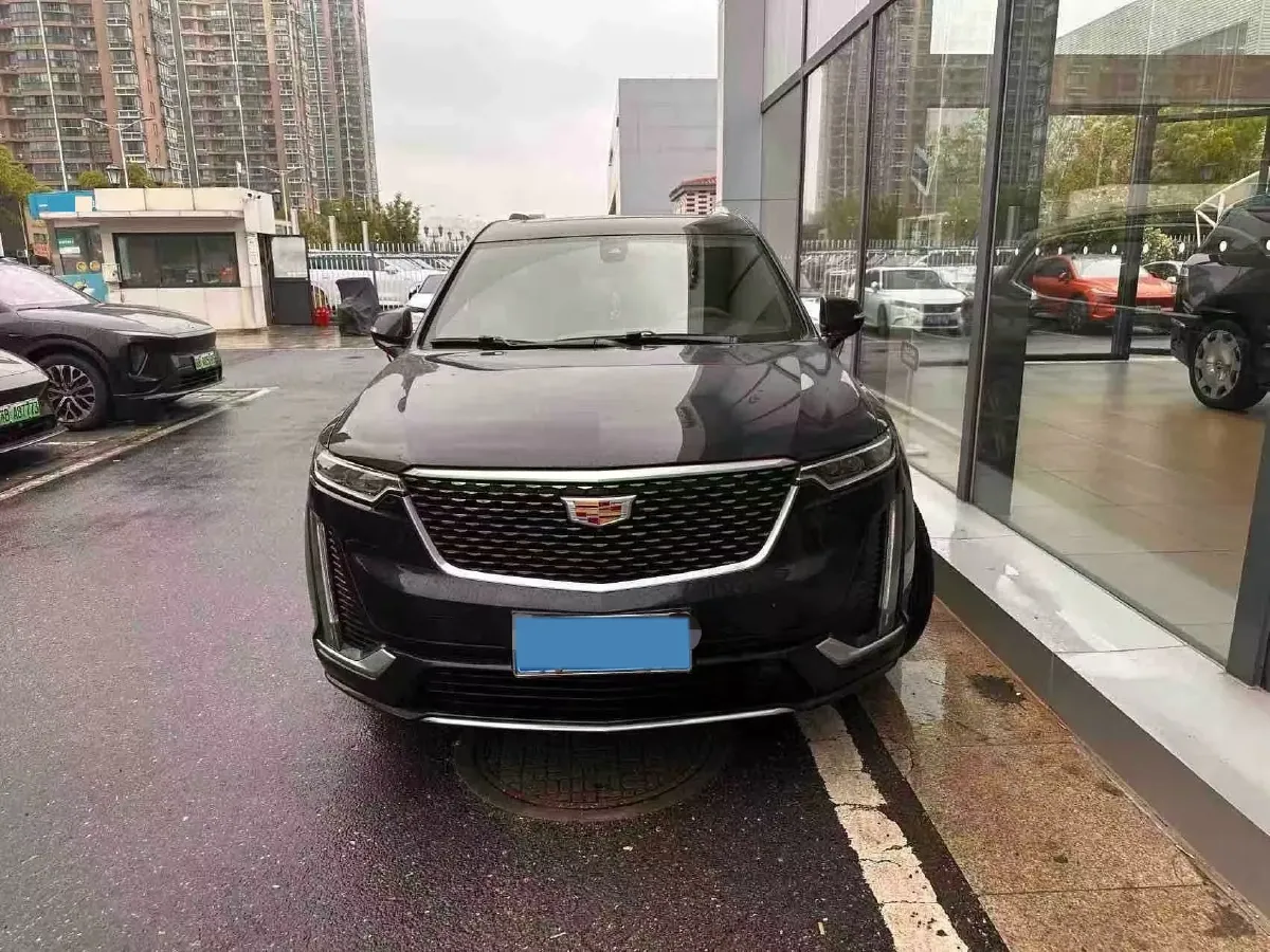 2022 Cadillac XT6 2.0T 237HP L4 9AT,autocango,china used car exporter,china ev exporter,chinese used car exporter,chinese used ev exporter