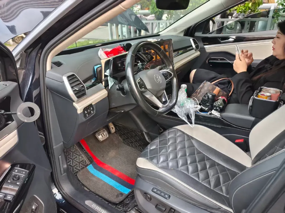 2021 Volkswagen ID.6 Crozz BEV 84.8KWH,autocango,china used car exporter,china ev exporter,chinese used car exporter,chinese used ev exporter