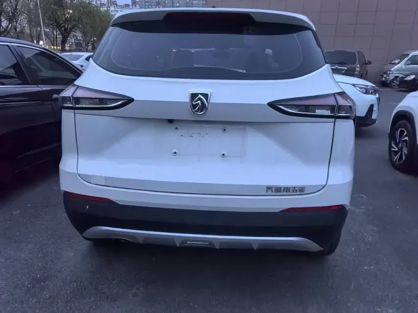 2019 BaoJun 510 1.5L 112HP L4 6MT,autocango,china used car exporter,china ev exporter,chinese used car exporter,chinese used ev exporter