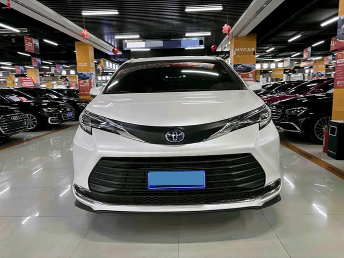 2024 Toyota Sienna 2.5L 189HP L4 E-CVT Hybrid,autocango,china used car exporter,china ev exporter,chinese used car exporter,chinese used ev exporter