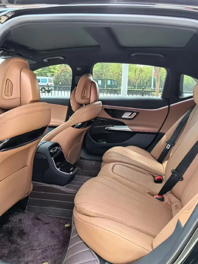 2025 Mercedes-Benz E Class 2.0T 204HP L4 9AT,autocango,china used car exporter,china ev exporter,chinese used car exporter,chinese used ev exporter