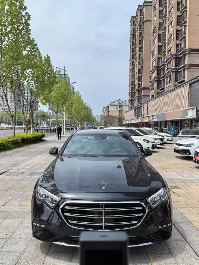2025 Mercedes-Benz E Class 2.0T 204HP L4 9AT,autocango,china used car exporter,china ev exporter,chinese used car exporter,chinese used ev exporter