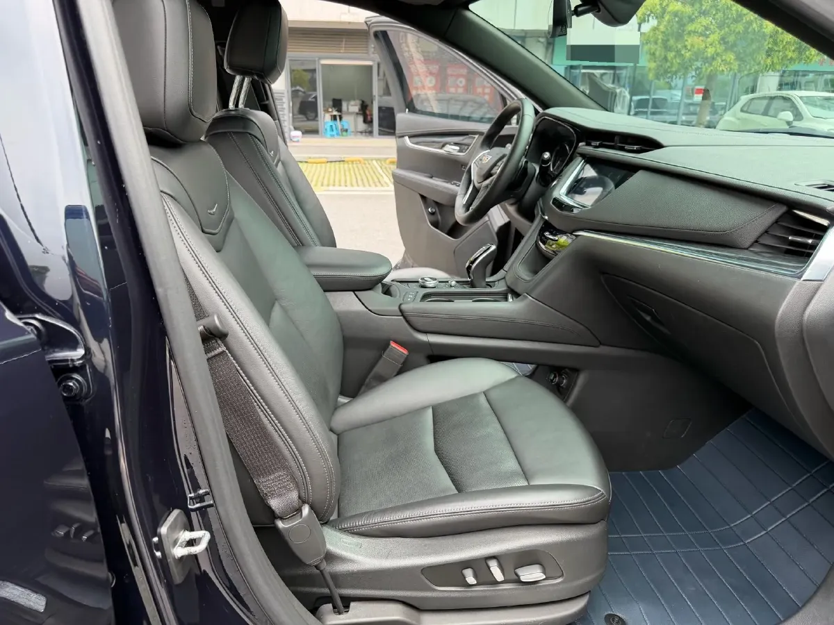 2020 Cadillac XT5 2.0T 237HP L4 9AT,autocango,china used car exporter,china ev exporter,chinese used car exporter,chinese used ev exporter