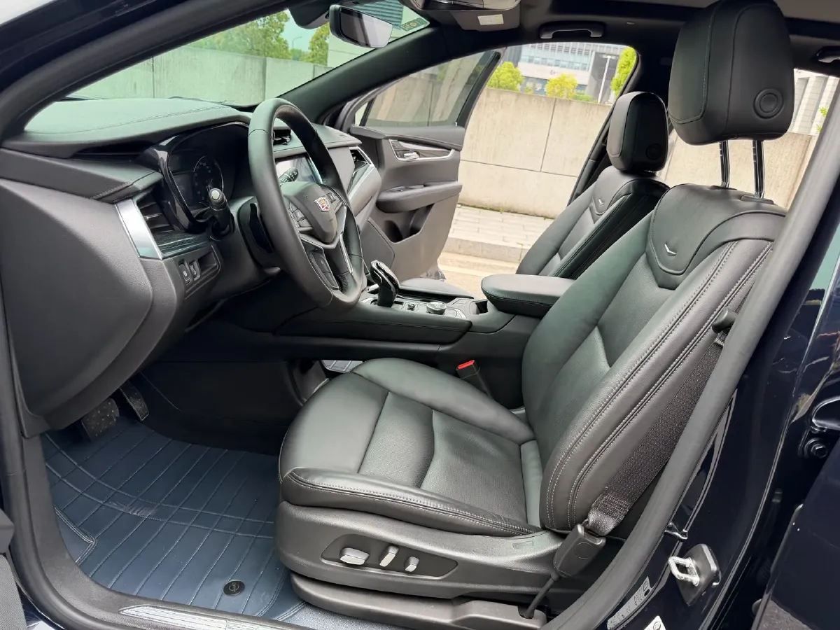 2020 Cadillac XT5 2.0T 237HP L4 9AT,autocango,china used car exporter,china ev exporter,chinese used car exporter,chinese used ev exporter