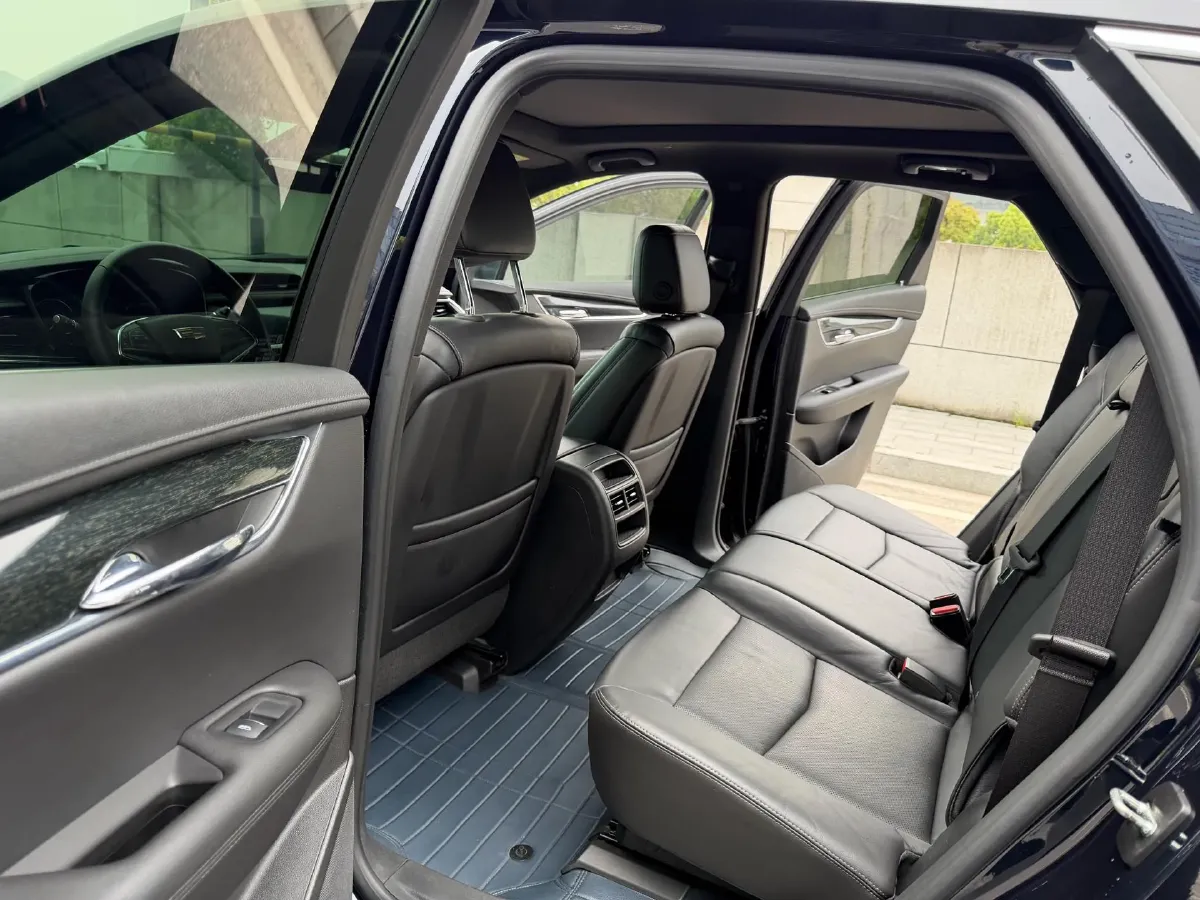 2020 Cadillac XT5 2.0T 237HP L4 9AT,autocango,china used car exporter,china ev exporter,chinese used car exporter,chinese used ev exporter