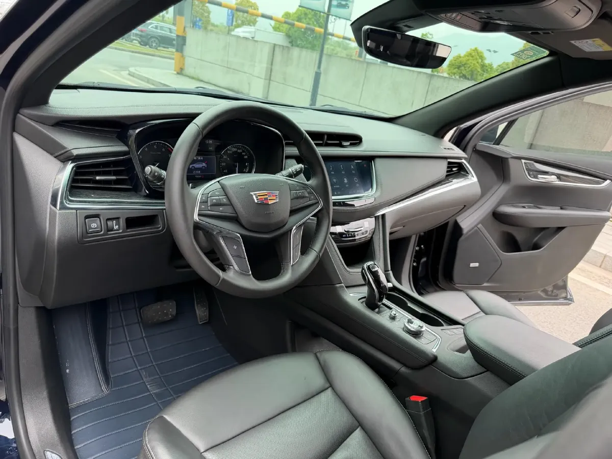 2020 Cadillac XT5 2.0T 237HP L4 9AT,autocango,china used car exporter,china ev exporter,chinese used car exporter,chinese used ev exporter