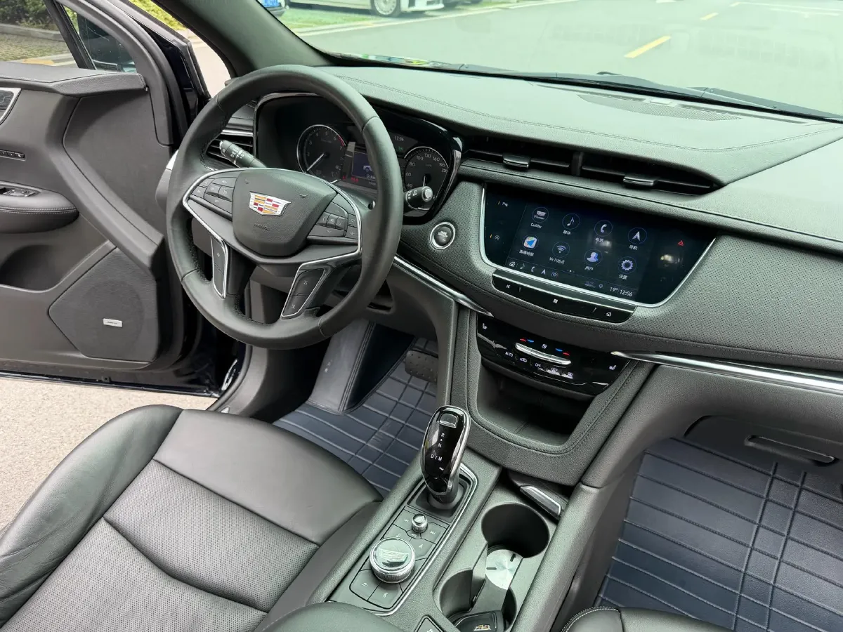 2020 Cadillac XT5 2.0T 237HP L4 9AT,autocango,china used car exporter,china ev exporter,chinese used car exporter,chinese used ev exporter